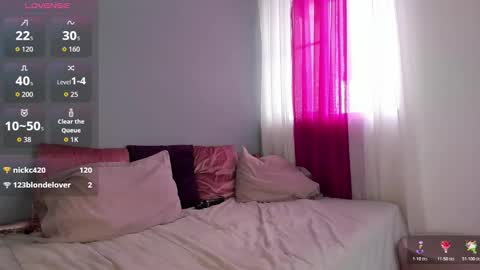 Molly online show from February 2026 04:00:01 PM