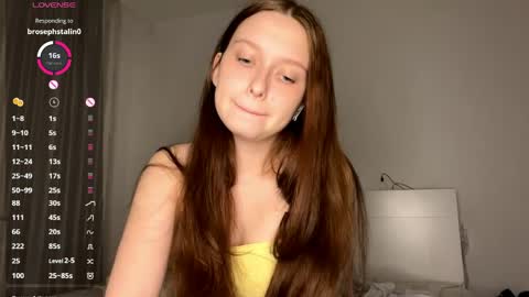 Snapshot of moltenpeach chatting on June 2026 07:07:01 PM Hermina online show from June 2026 07:07:01 PM