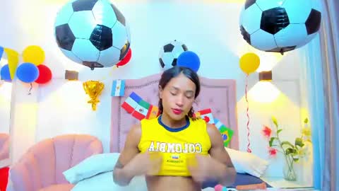 molyrestrepo online show from July 2026 07:51:02 PM