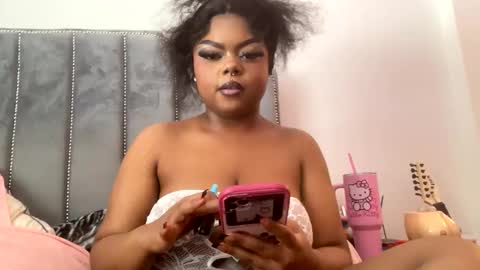 Princess Momo online show from January 2025 04:52:02 PM