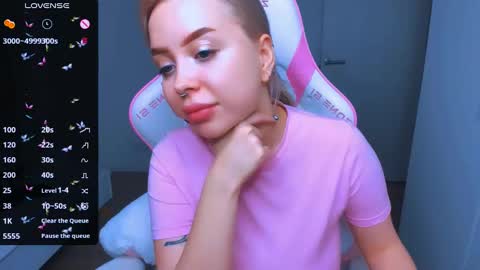 Snapshot of monalauu chatting on December 2024 07:54:01 PM online show from December 2024 07:54:01 PM