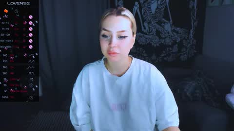 Snapshot of monalauu chatting on February 2026 03:37:02 PM online show from February 2026 03:37:02 PM