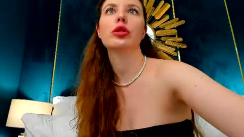 Snapshot of monaricci chatting on July 2026 06:47:02 AM Mona online show from July 2026 06:47:02 AM