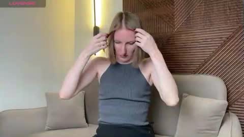 MonikaBos online show from July 2026 09:39:01 PM
