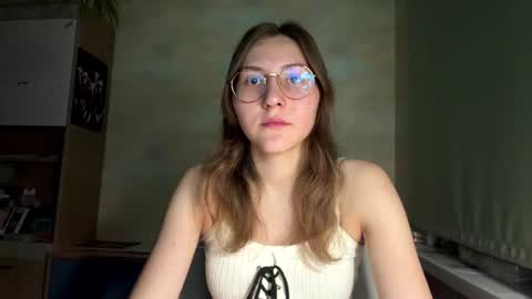 Mia online show from July 2026 07:07:02 PM