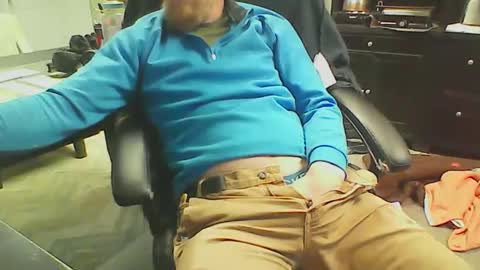 monkeypants04 online show from May 2026 02:45:01 PM