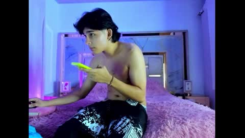 monky_0002 online show from March 2026 02:04:02 AM