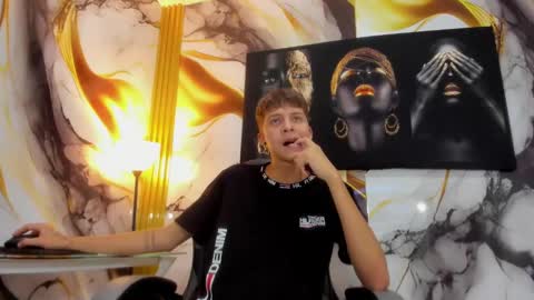 mono_blonde online show from October 2025 07:55:01 PM