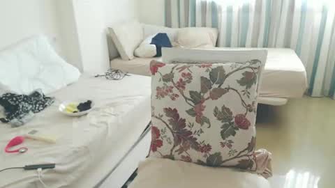 Snapshot of montserrat123 chatting on June 2026 05:46:01 PM Monse online show from June 2026 05:46:01 PM