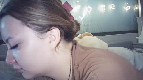 moodiemira online show from March 2026 06:01:02 PM