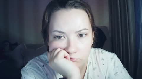 moodiemira online show from April 2026 04:12:01 PM