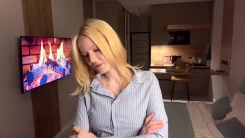 Britney online show from April 2026 09:48:02 PM