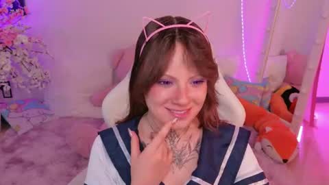 Snapshot of moonhaze_ chatting on June 2026 09:59:02 AM Erica online show from June 2026 09:59:02 AM