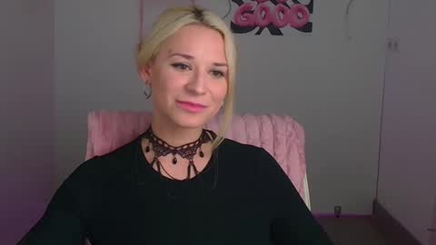Susanna online show from May 2026 11:38:02 AM