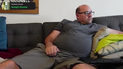 Snapshot of mordecai_the_great chatting on December 2024 08:24:01 AM Ce nest pas Mordecai online show from December 2024 08:24:01 AM