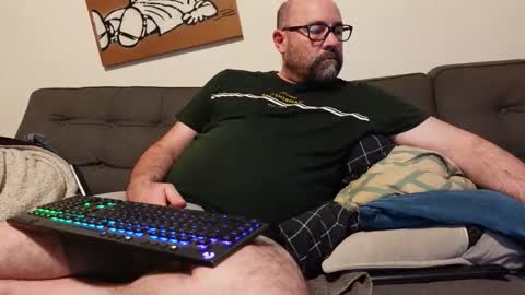 Snapshot of mordecai_the_great chatting on March 2026 08:41:02 AM Ce nest pas Mordecai online show from March 2026 08:41:02 AM