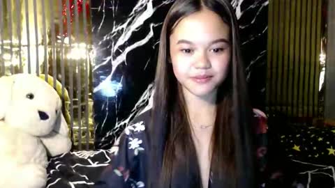 morena_realkath online show from June 2026 03:00:01 PM