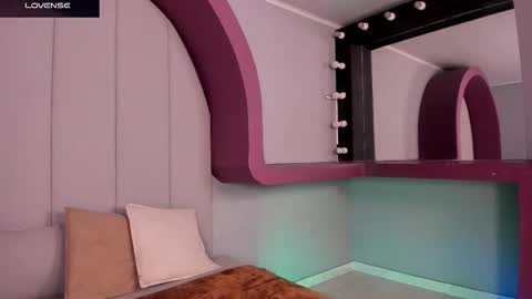 Morgan online show from November 2025 01:38:01 AM