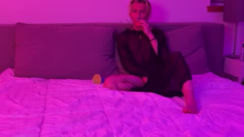 MotoBunny online show from January 2026 03:42:02 AM