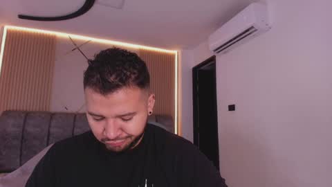 MIKEE online show from March 2026 03:08:02 AM