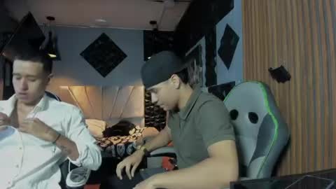 mr_mois online show from July 2026 05:20:02 AM