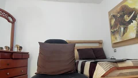 mr_stiven_ online show from March 2026 05:08:02 AM