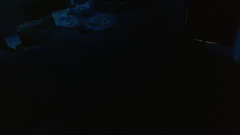 yisuz online show from July 2026 12:09:01 PM
