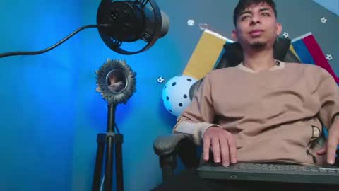Snapshot of mralpha_latino chatting on July 2026 10:42:01 AM Alpha LATINO online show from July 2026 10:42:01 AM