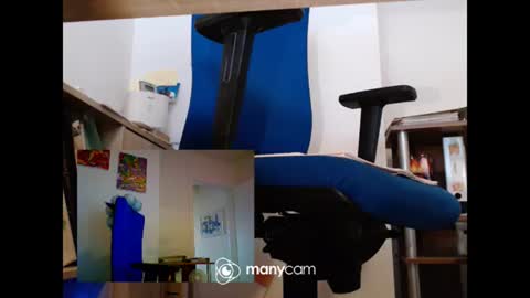 MrJohnsen1975 online show from June 2026 06:01:02 PM