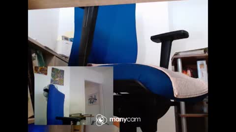 MrJohnsen1975 online show from June 2026 03:05:01 PM