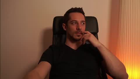 Snapshot of mrgreeneyes01 chatting on March 2026 08:03:01 PM juan luis online show from March 2026 08:03:01 PM