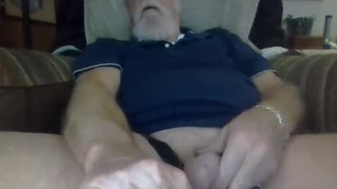 mrhollar online show from April 2026 12:23:01 AM