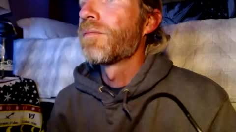 mrmister321 online show from October 2025 04:31:02 AM