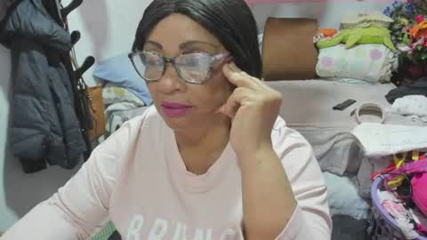 Snapshot of mrs_mommy chatting on June 2026 07:36:01 PM mrs_mommy online show from June 2026 07:36:01 PM
