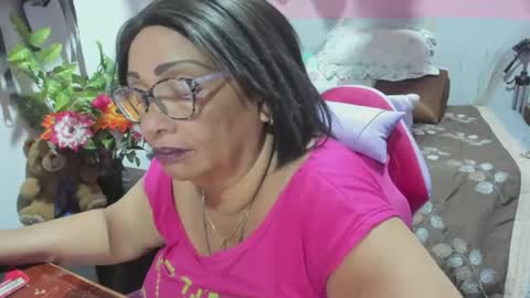 Snapshot of mrs_mommy chatting on July 2026 03:23:01 AM mrs_mommy online show from July 2026 03:23:01 AM