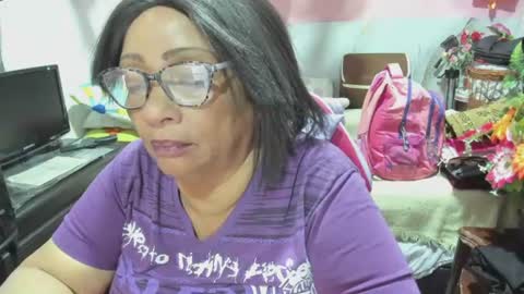 Snapshot of mrs_mommy chatting on July 2026 12:04:02 AM mrs_mommy online show from July 2026 12:04:02 AM