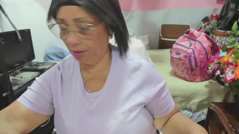 Snapshot of mrs_mommy chatting on July 2026 08:45:01 PM mrs_mommy online show from July 2026 08:45:01 PM