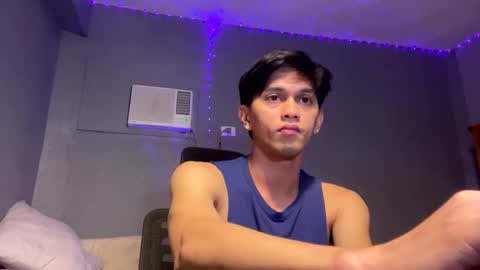 Snapshot of mrshawn95 chatting on November 2025 07:25:02 PM shawn online show from November 2025 07:25:02 PM