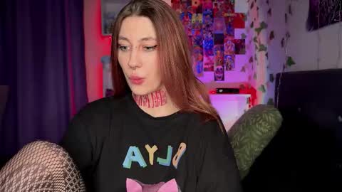 Dita online show from November 2025 04:22:01 AM