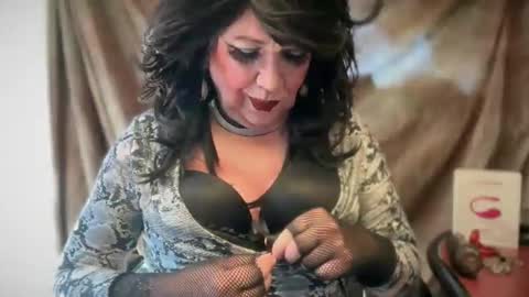 mskarentoy online show from April 2026 06:52:01 PM