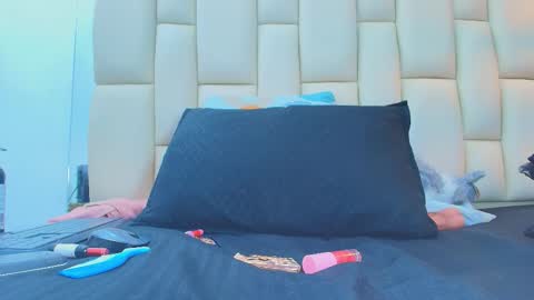 FERNANDA 3 online show from November 2025 03:07:01 AM