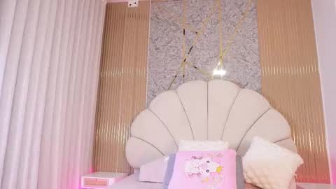 Manuela  online show from November 2025 03:16:02 AM