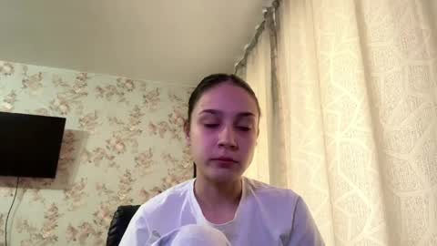 Tia online show from April 2026 08:09:02 AM