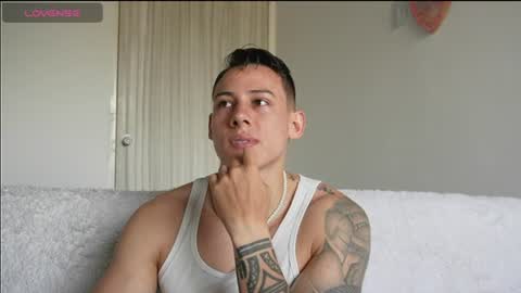 Snapshot of muscle_king_cum chatting on July 2026 01:47:01 PM muscle_king_cum online show from July 2026 01:47:01 PM