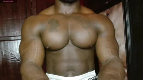 musclegod23 online show from April 2026 02:51:01 AM
