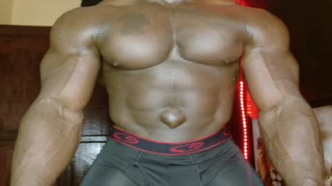 musclegod23 online show from June 2026 04:06:01 PM