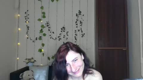 Jeneva online show from April 2026 07:58:01 PM