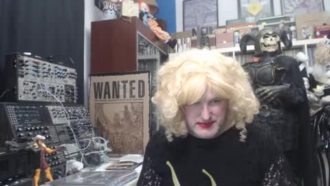 Snapshot of muziknerd chatting on January 2025 04:47:02 AM Muziknerd online show from January 2025 04:47:02 AM