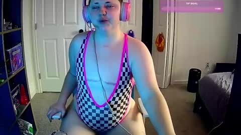 Caidra online show from February 2025 09:35:02 PM