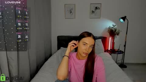 katie online show from December 2024 10:51:01 PM